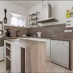 Διαμέρισμα Elegance, Appartement 2 Chambres, 60 M2, Centr *